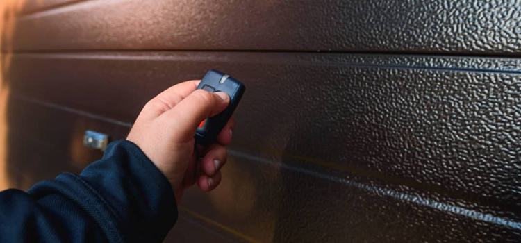 automatic door opener with remote control in Lehigh Acres